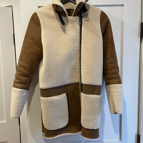 DEX Sherpa Jacket - Picture 4 of 13